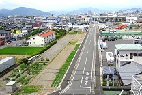 東名静岡ICへは直進1.6km
